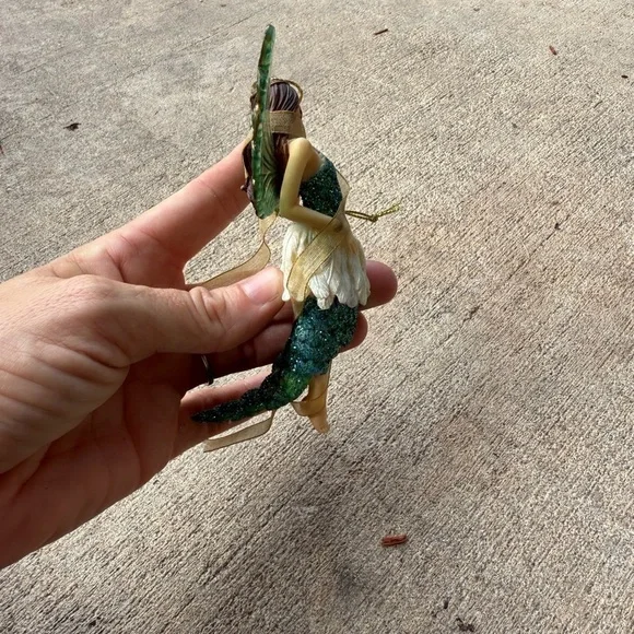 Heirloom Ornament, The Ashton-Drake Galleries Peacock Fantasy Wings of Light - Picture 5 of 11